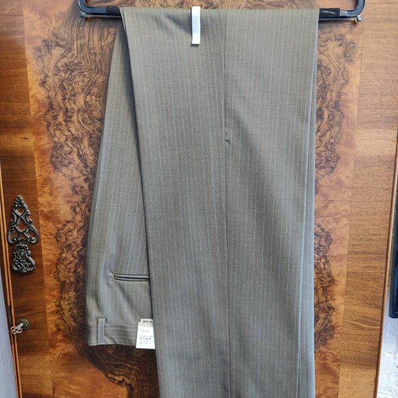 Burberry Men's Suit 40/34, NWT, 100% Wool, Grey Brown subtle stripe - Picture 6 of 7